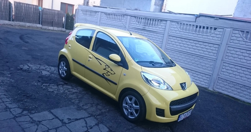 Peugeot 107 cena 11850 przebieg: 183000, rok produkcji 2009 z Tarnów małe 742